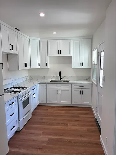 2013 S Shenandoah St #4 Photo 1