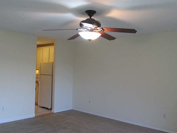 5th image of 802 Village Dr #802
