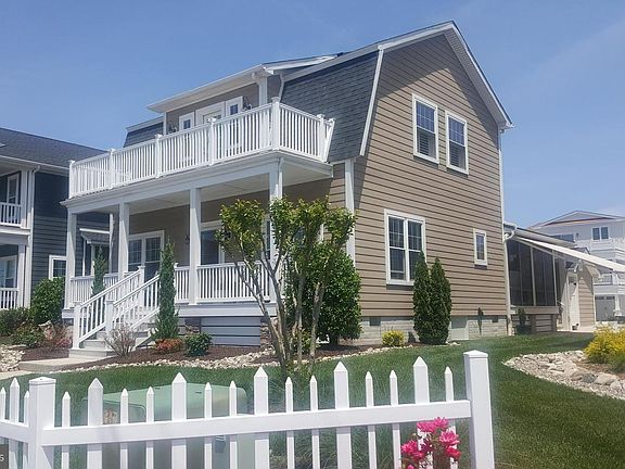 2nd image of 211 Grey Plover Ct
