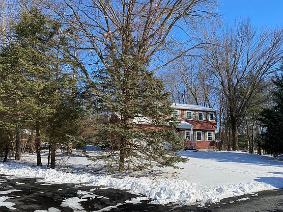 3rd image of 14 Marble Rd