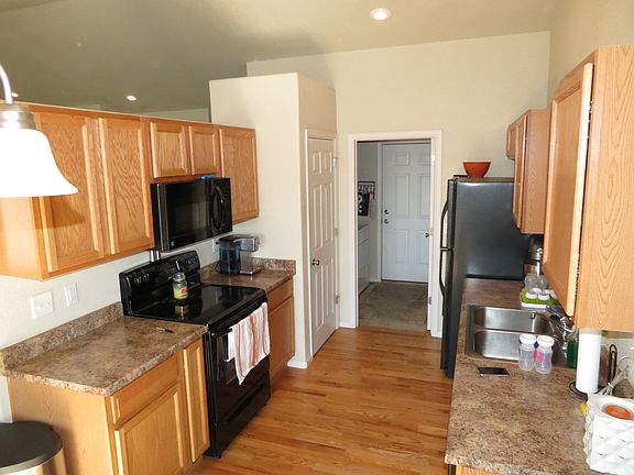 5th image of 1918 River Creek Ct