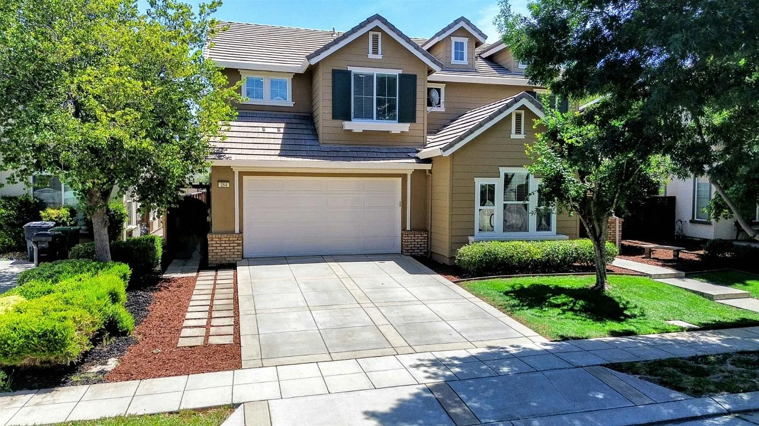 254 S Vista Hermosa St photo 1