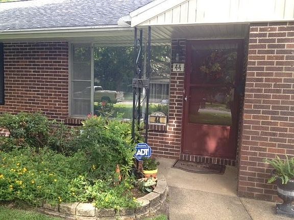 2nd image of 44 Bishop St