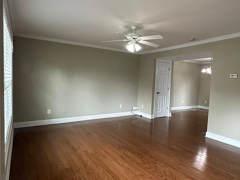 33 Villa Ct SE — Photo 8