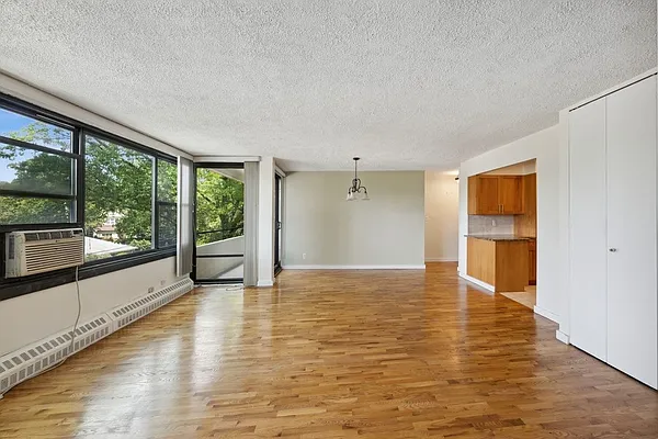 Sold by Shares of New York Marketing LLC | media 4