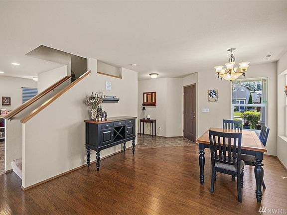4th image of 4322 Wigeon Ave SW