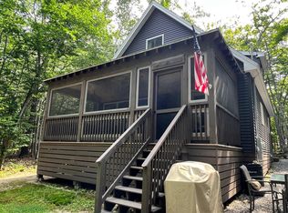 63 Ridge Rd, Raymond, ME 04071