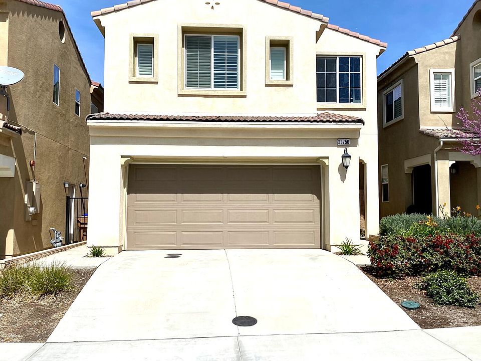 1st image of 33750 King Dr