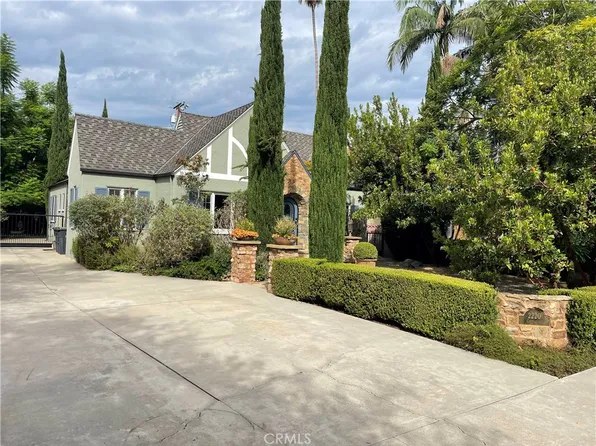 2220 Greenleaf St, Santa Ana, CA 92706