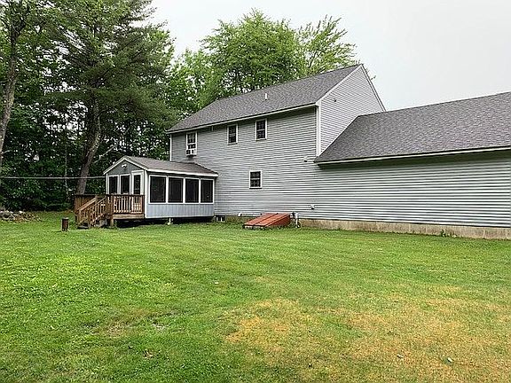 2nd image of 26 Bradford Cir