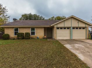 112 E Hogan Dr, Copperas Cove, TX 76522