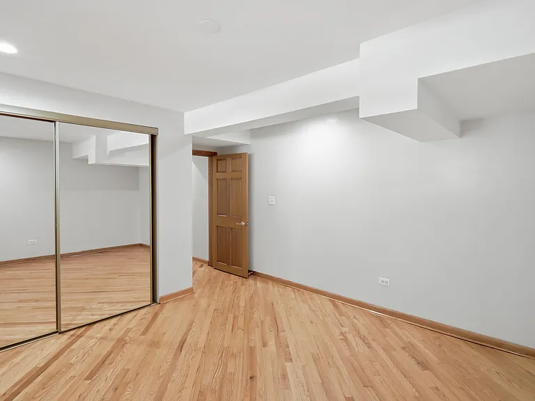 Woodlawn Commons Apartments — Photo 17