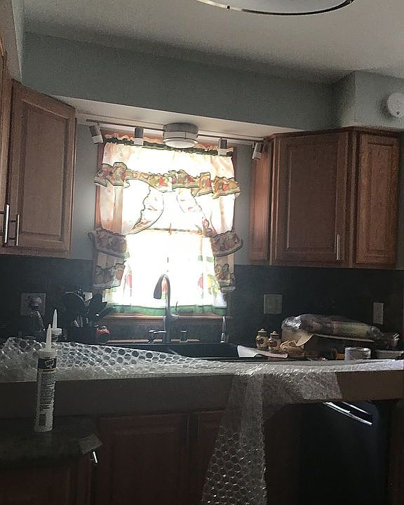 Other side of kichen