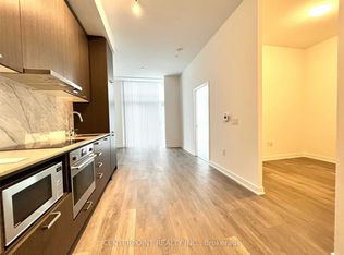 10 Honeycrisp Cres #1812, Vaughan, ON L4K 0M7