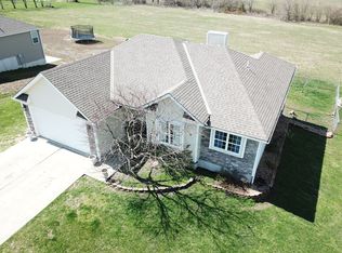 1101 Orchid St, Garden City, MO 64747