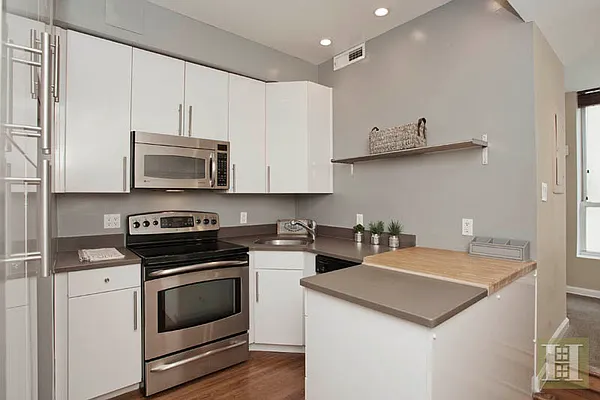 Sold by Halstead Property | media 5