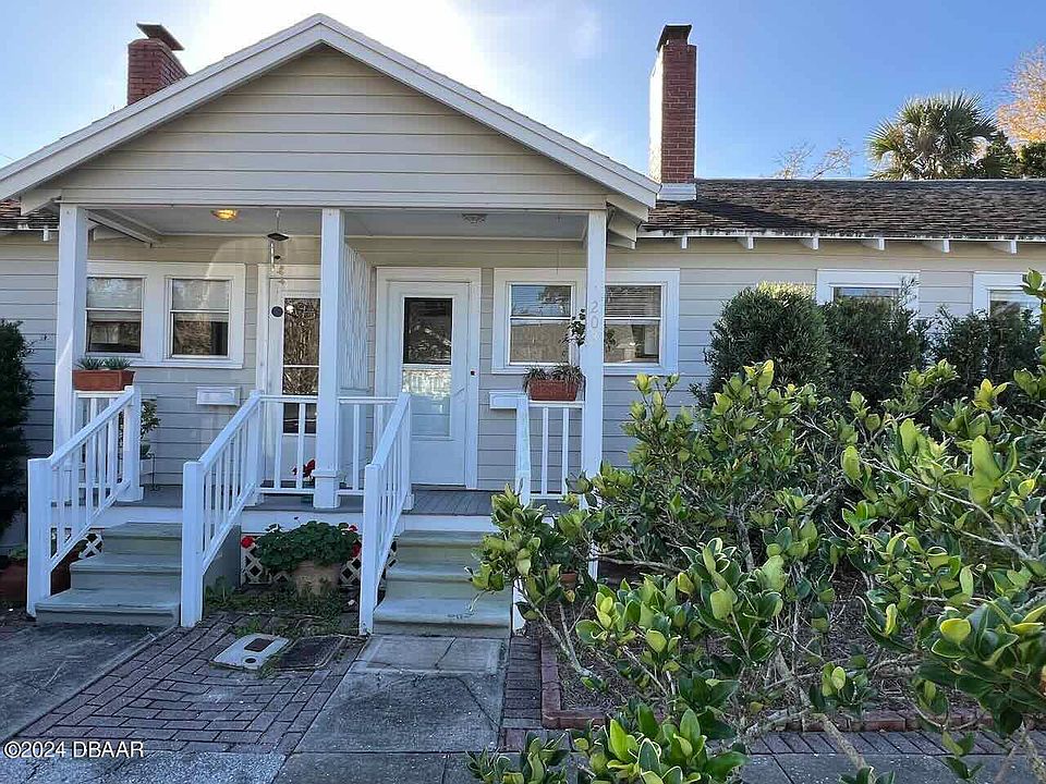 1st image of 700 Magnolia St