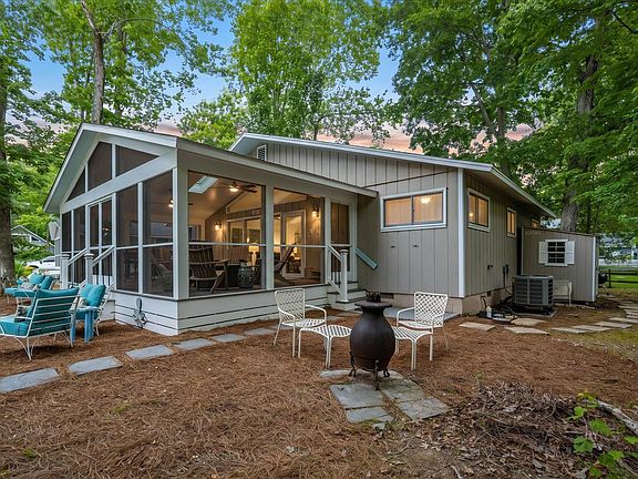 3rd image of 603 Spring Lake Ct