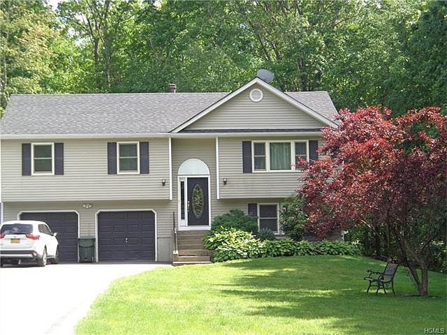 1st image of 116 Foxwood Dr S