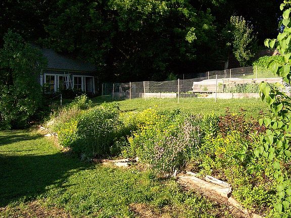 Raised garden beds