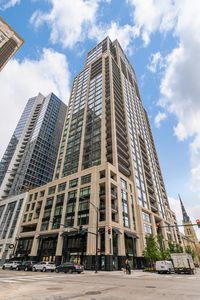 9 W Walton St APT 3800, Chicago, IL, 60610