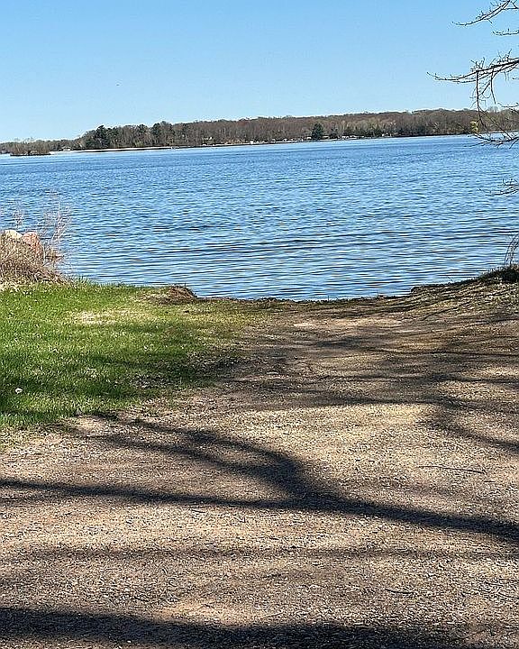 Deeded Lake Access  