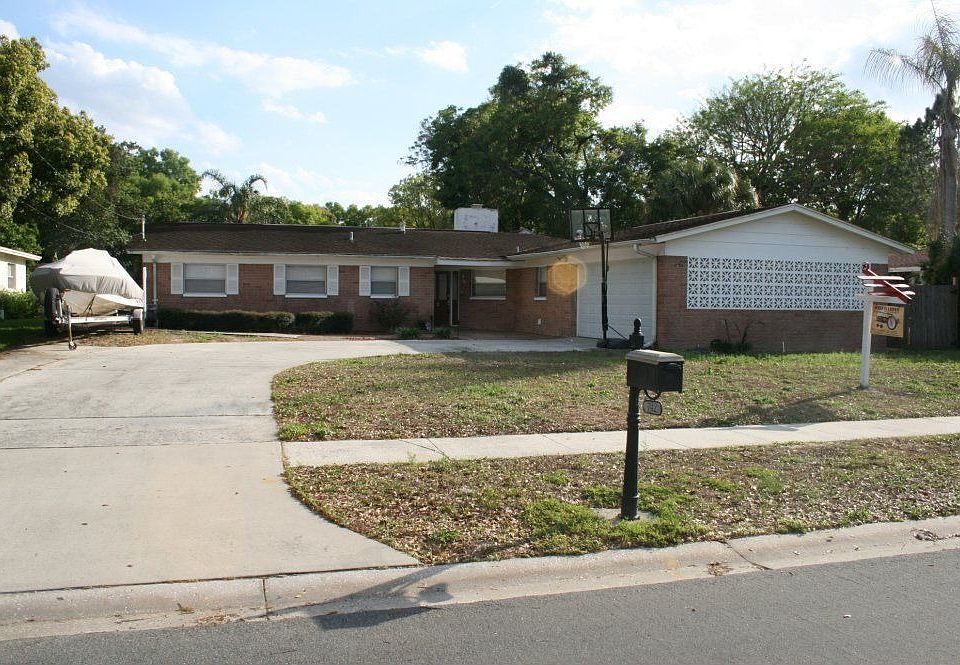 For Sale: 742 Pearl Cr, Brandon, FL 33510