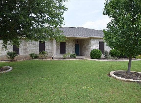2nd image of 102 Pecos Dr