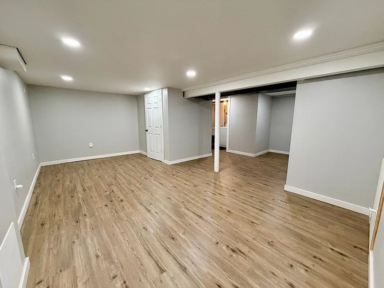 630 Dornbush St — Photo 12