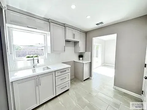 235 S Clubhouse Rd — Photo 3