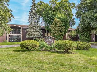 1699 Alcan Dr APT 212, Menasha, WI 54952