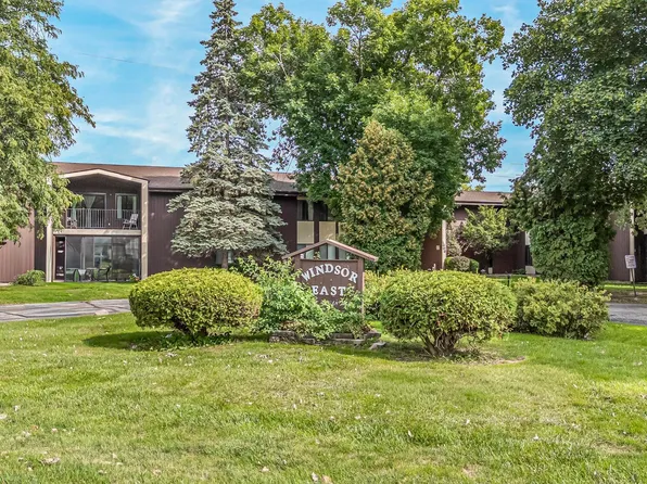 1699 Alcan Dr APT 212, Menasha, WI 54952