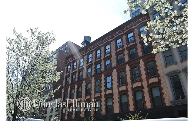 Sold by Douglas Elliman | media 40