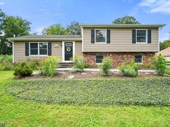 68 Broad St, Branchville Boro, NJ 07826
