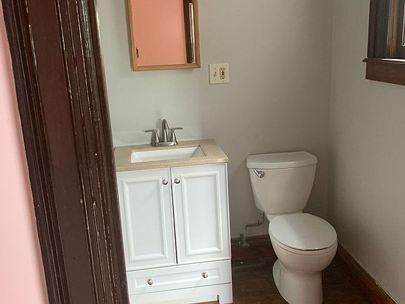 5th image of 295 Jersey St #2