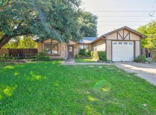 5324 Creek Valley Dr, Arlington, TX 76018