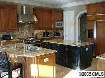 3rd image of 8030 Silver Jade Dr
