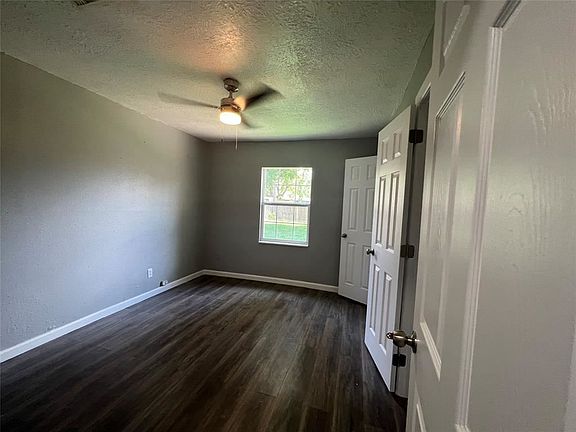 5th image of 3308 Albemarle Dr