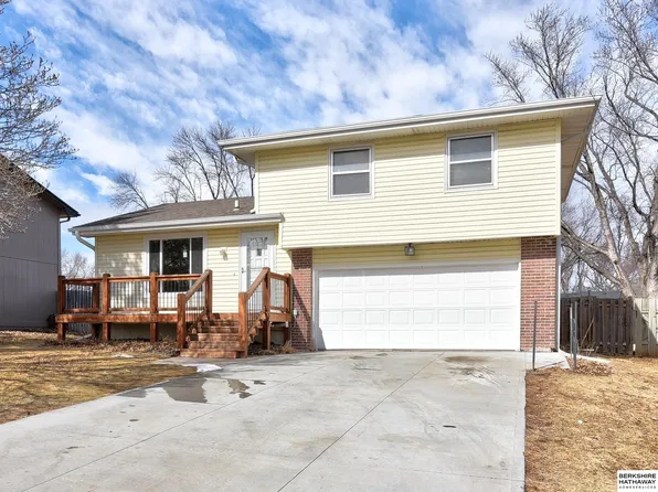 15248 Z St, Omaha, NE 68137