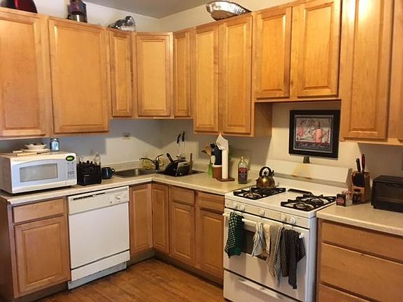 5th image of 3716 N Paulina St #1