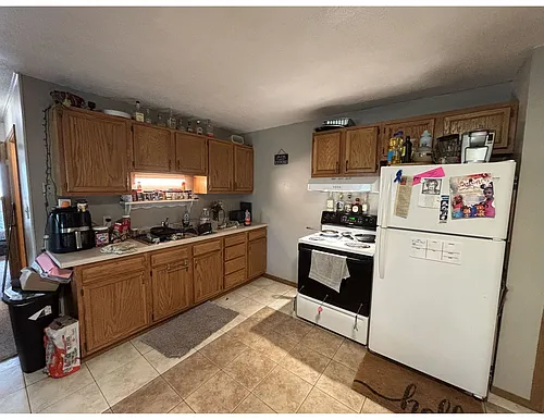 1642 Bainbridge St Photo 1