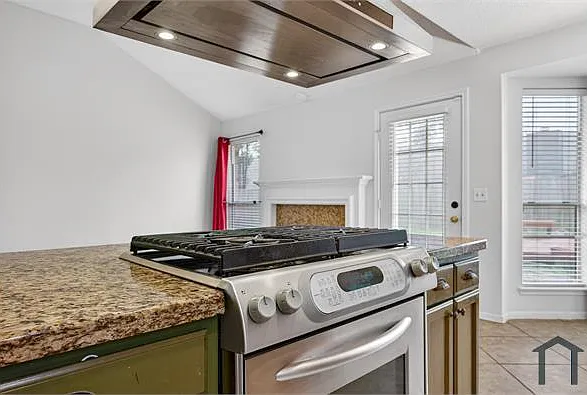 1035 Cascade Creek Dr — Photo 11