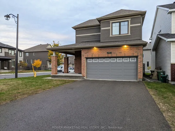 208 Alex Polowin Ave, Ottawa, ON K2J 6E8