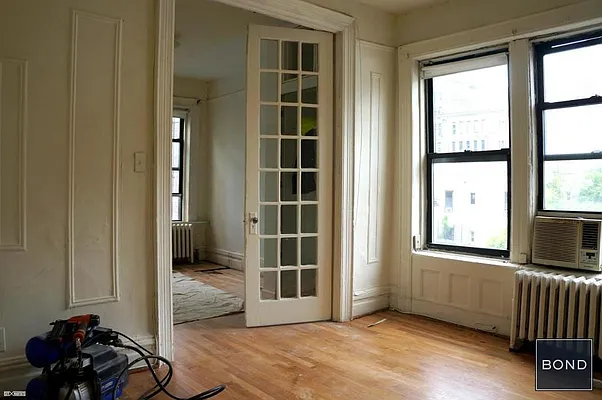 Rented by Bond New York | media 47