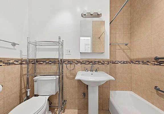 5th image of 342 W 51st St #2F
