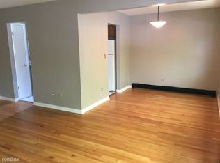 1600 W Greenleaf Ave APT 101, Chicago, IL 60626