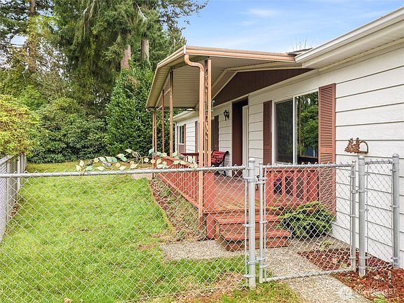 3rd image of 3700 14th Avenue SE #138