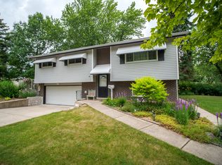 520 W Park Ave, Addison, IL 60101