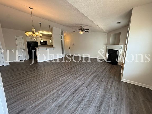 3rd image of 3761-301 Holmes Creek Pl