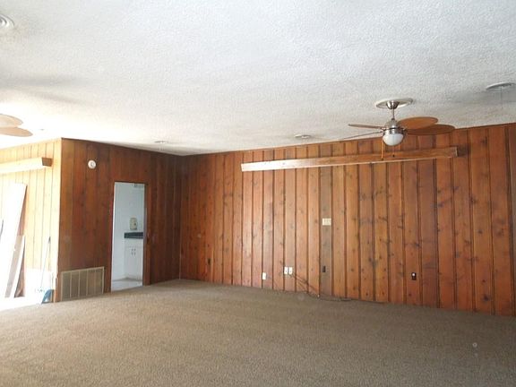 3rd image of 2112 NW Dearborn Ave